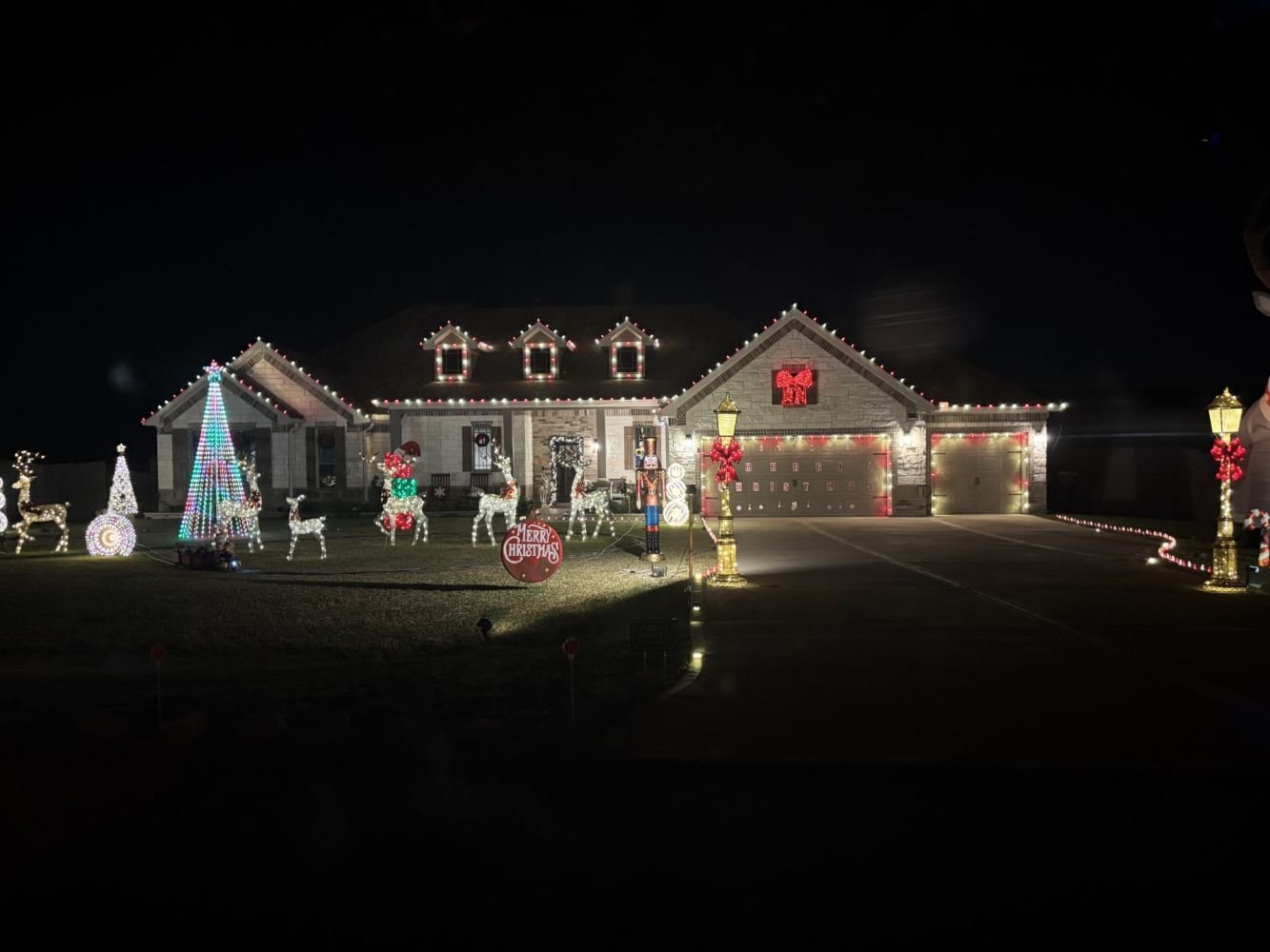 Deer Pines - Developer Entrance & Gatehouse